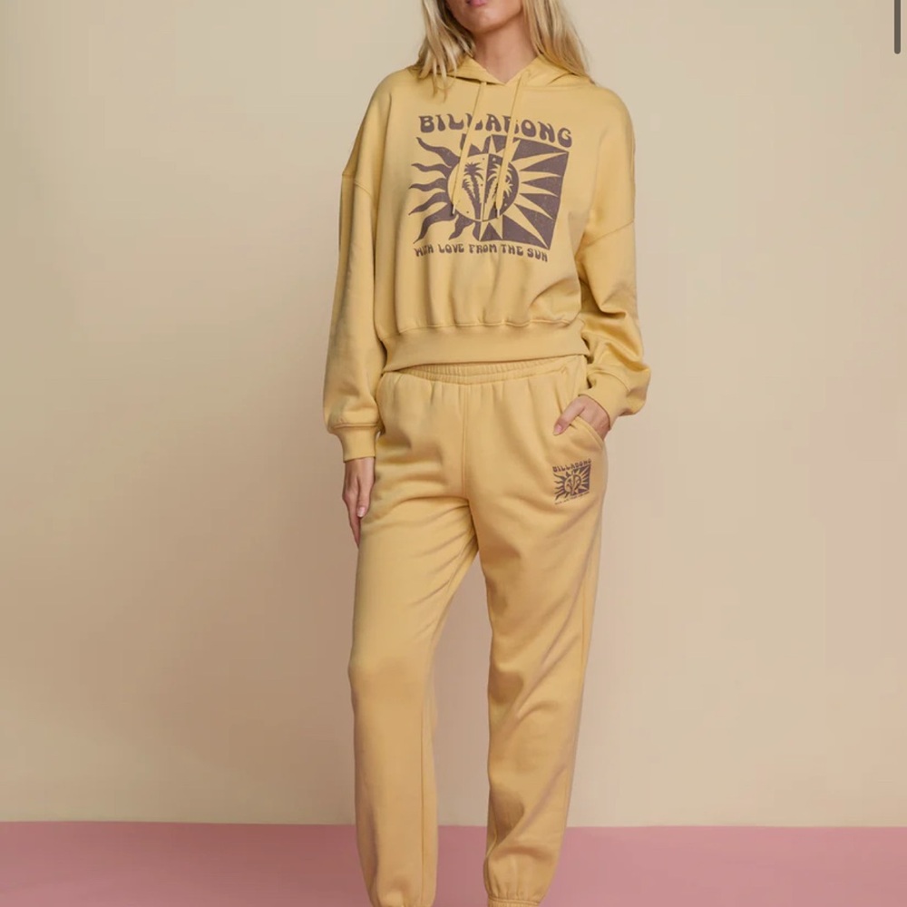 Billabong Women's Yellow Sweatpants (SET)